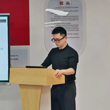 Each department leader will report their work in sequence1